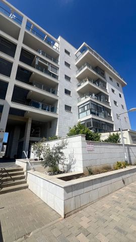 דירה 4 חדרים שכונת אריאל שרון